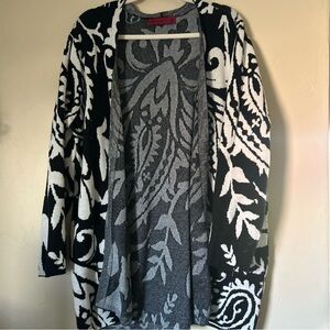 Love Scarlett Black and White Open Scroll Cardigan Sz 1X